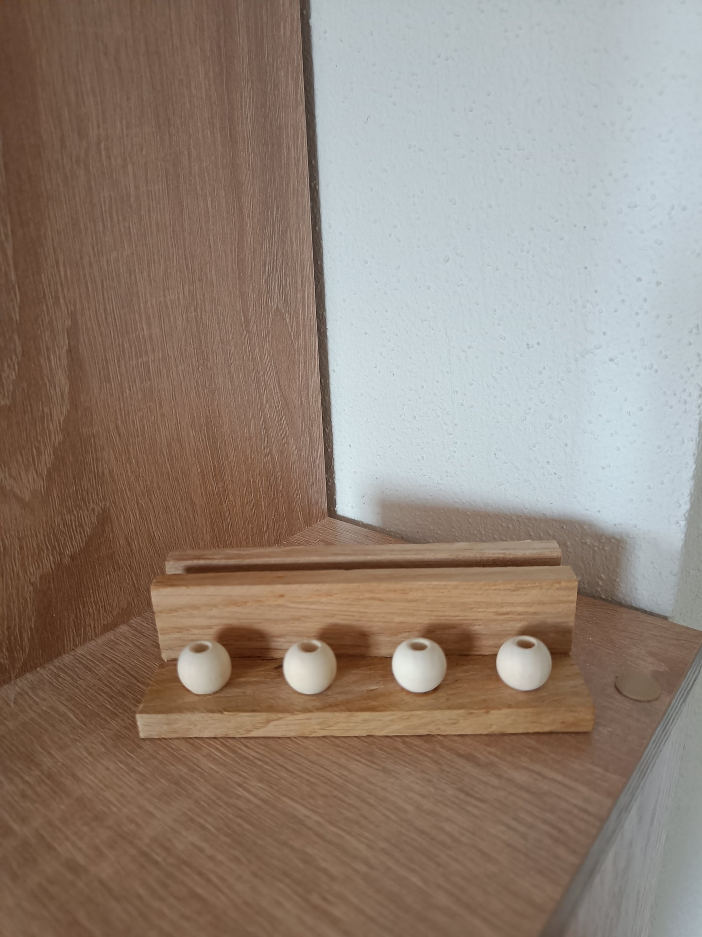 Kartenhalter aus Holz