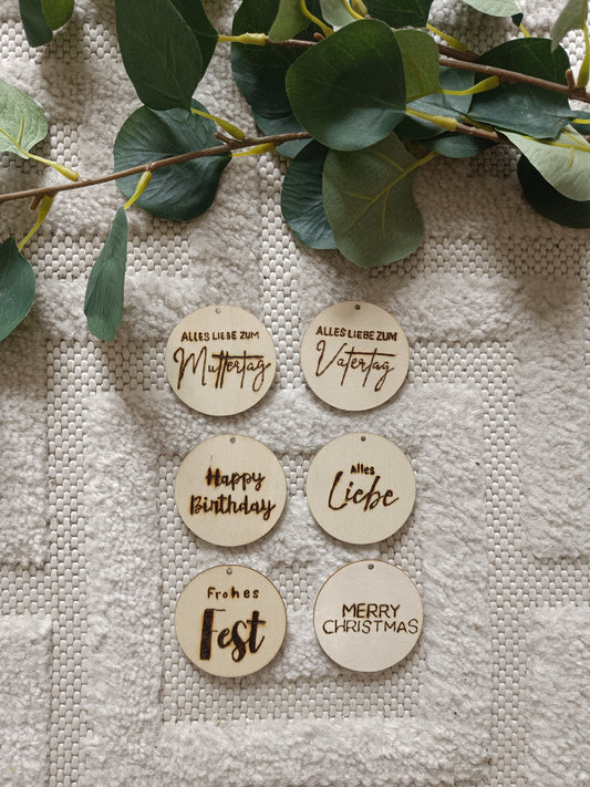 Geschenkanhänger aus Holz