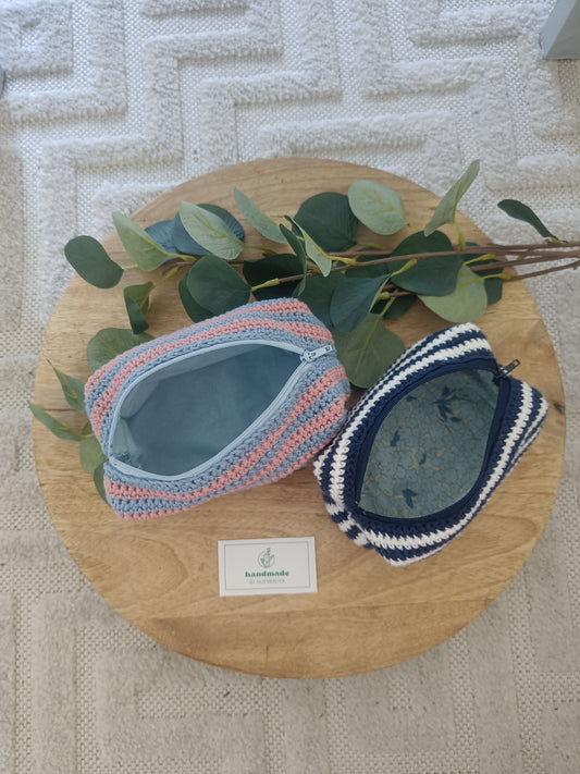 Kosmetik-/Federtasche